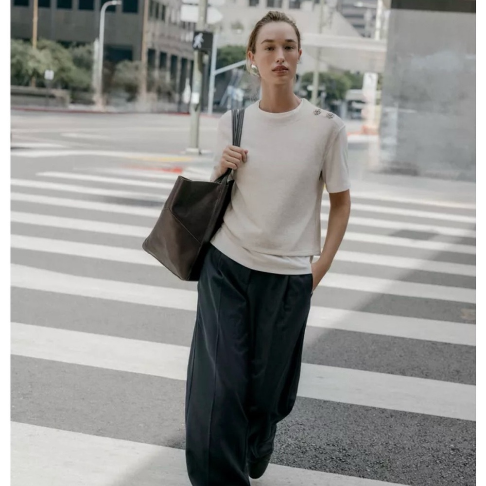 Zara White Crewneck Sweatshirt